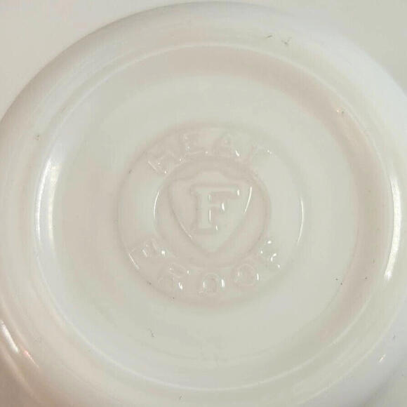 Vintage Federal Heat Proof Milk Glass D-Handle Coffee Cups Set of 4 - Picture 4 of 11